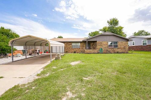 208 E Tower Ave, PERRY, OK, 73077-2615 | Card Image