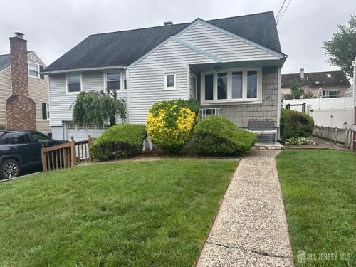 58 Hudson St, Metuchen, NJ, 08840-2852 | Card Image