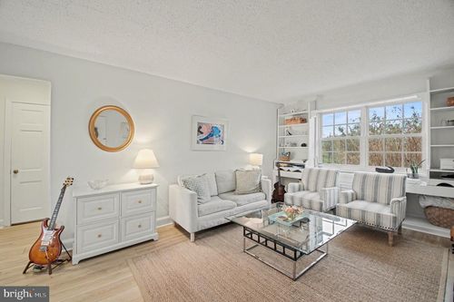 302-1632 W Abingdon Dr, ALEXANDRIA, VA, 22314-1079 | Card Image