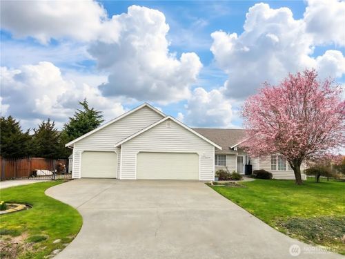 2727 180th St E, Tacoma, WA, 98445-4273 | Card Image