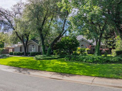 2357 Templeton Drive, Redding, CA, 96002 | Card Image