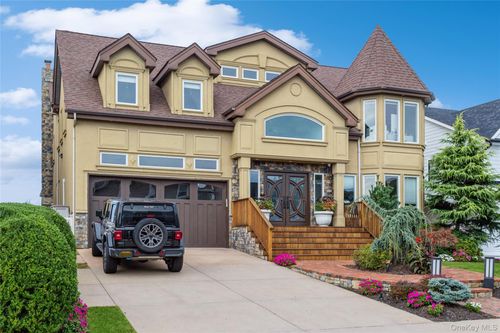 319 Harbor Dr, Lido Beach, NY, 11561-4906 | Card Image