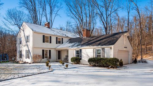 160 Edgewood Dr, Granville, OH, 43023-5002 | Card Image