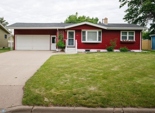 1731 4th Ave Ne, Jamestown, ND, 58401-2430 | Card Image