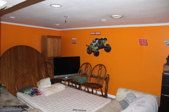 907 N Eddy St, House other with 3 bedrooms, 2 bathrooms and 6 parking in Sandwich IL | Image 26