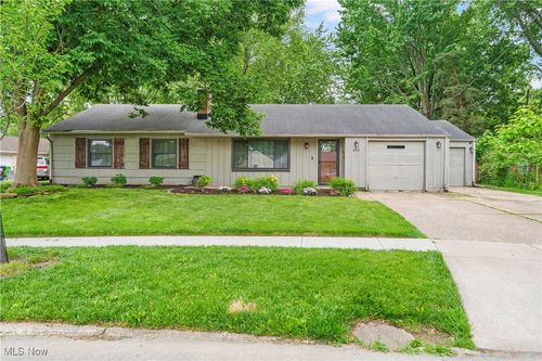 455 Lynn Dr, Berea, OH, 44017-2420 | Card Image