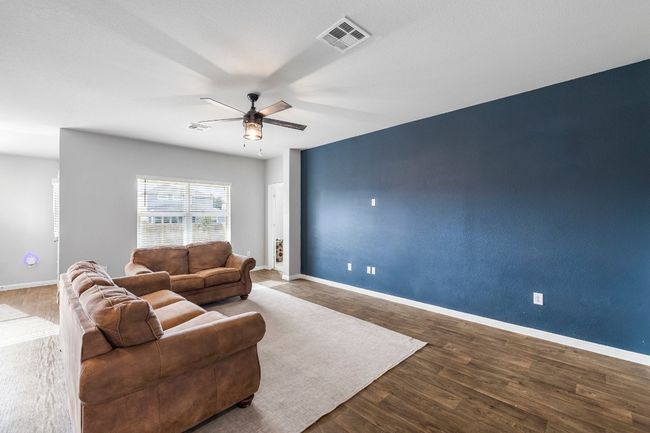 204 Hunter Loop, House other with 3 bedrooms, 2 bathrooms and null parking in Bertram TX | Image 7