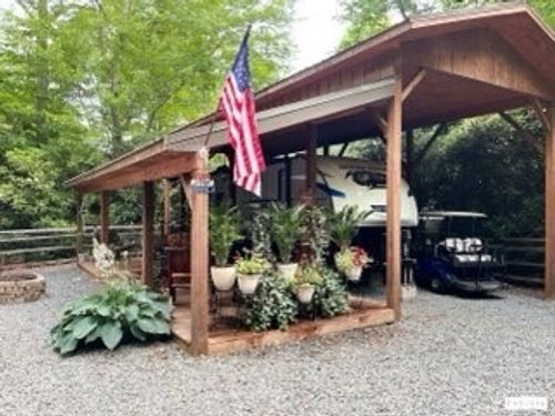 21 Pepper Ridge Ln, Newland, NC, 28657-8415 | Card Image