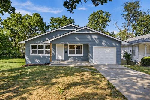1704 E 79th St, Kansas City, MO, 64131-1976 | Card Image