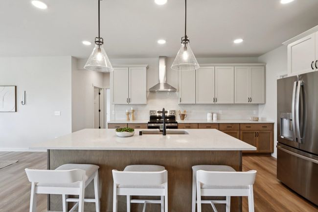 6639 Royal View Dr, Home with 3 bedrooms, 3 bathrooms and null parking in DEFOREST WI | Image 6