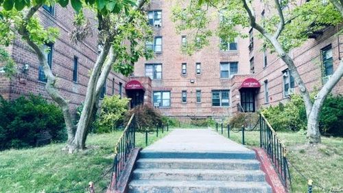 5i-144-11 Sanford Ave, Flushing, NY, 11355-1606 | Card Image