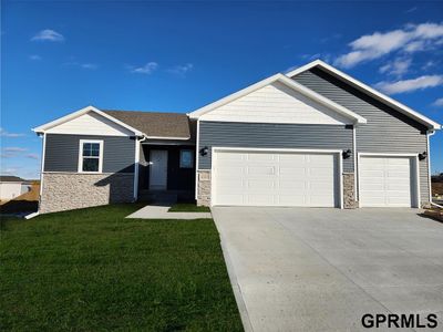 6410 Harvest Drive, House other with 4 bedrooms, 2 bathrooms and 3 parking in Papillion NE | Image 1