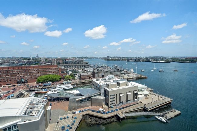 APT-18B - 85 E India Row, Condo with 2 bedrooms, 3 bathrooms and 1 parking in Boston MA | Image 16