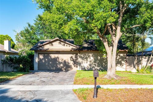 647 Bonnie Blvd, PALM HARBOR, FL, 34684-3906 | Card Image