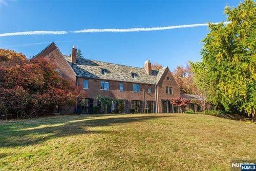 45 Oak Bend Rd, West Orange, NJ, 07052-4962 | Card Image