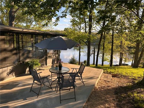 4 Presnell Pt, Pana, IL, 62557-6649 | Card Image