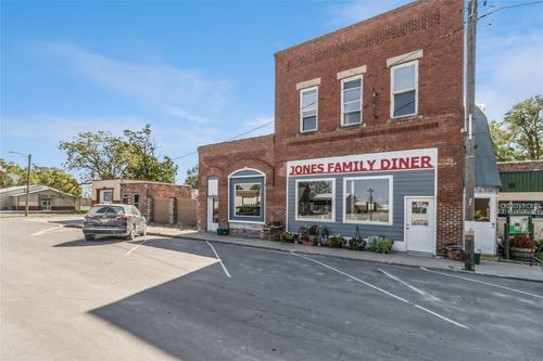 126 E Center Street, Truro, IA, 50257 | Card Image