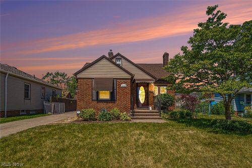 3142 W 139th St, Cleveland, OH, 44111-1542 | Card Image