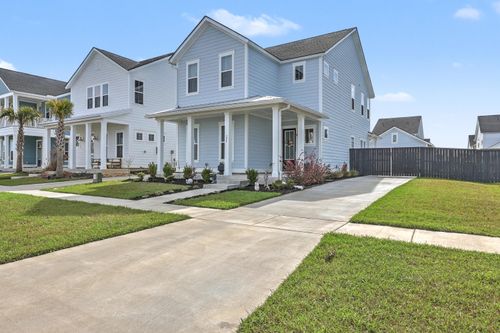 225 Witherspoon St, Summerville, SC, 29486-0441 | Card Image