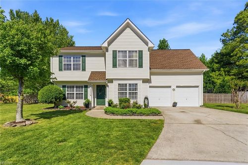 2400 Annie Cir, Chesapeake, VA, 23323-3943 | Card Image