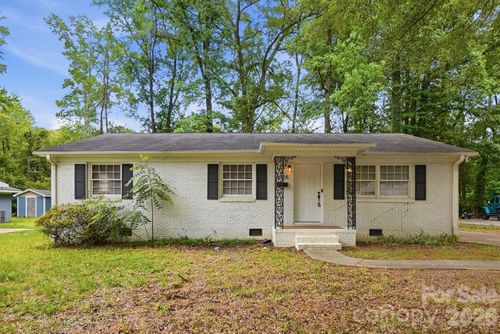 6308 Covecreek Dr, Charlotte, NC, 28215-1649 | Card Image