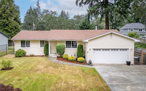 8409 Moreland Ave Sw, Lakewood, WA, 98498-3577 | Card Image