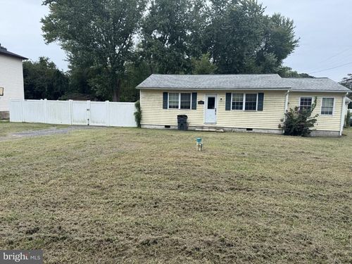 40327 Dockser Dr, MECHANICSVILLE, MD, 20659-2463 | Card Image