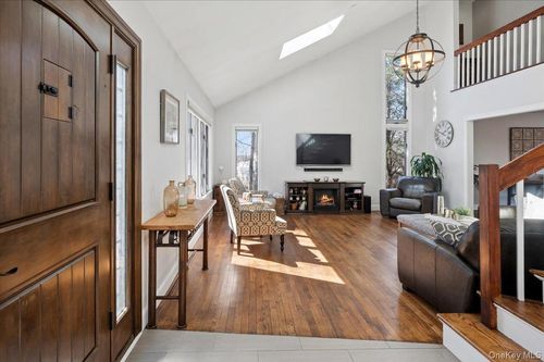 15 Keller Ln, Dobbs Ferry, NY, 10522-2509 | Card Image