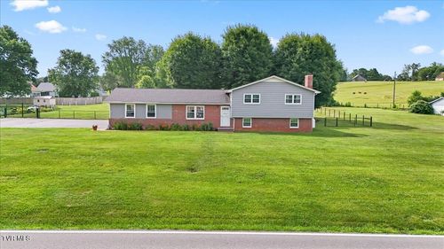 19272 Old Jonesboro Rd, Abingdon, VA, 24211-6600 | Card Image