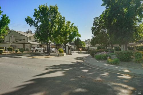 56-299 Shasta Dr, Vacaville, CA, 95687-4969 | Card Image