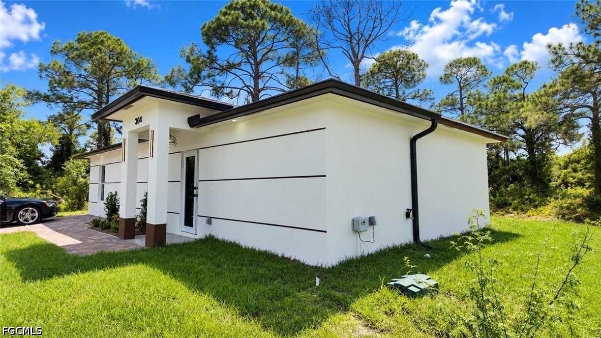 Residential Lease in Lehigh Acres 3
