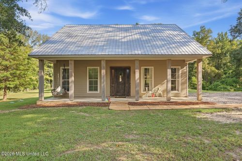 1520 Pardue, Raymond, MS, 39154 | Card Image