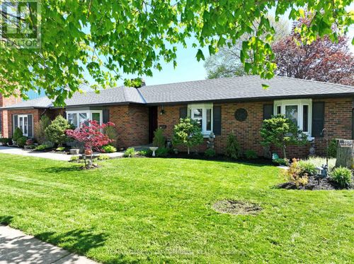 190 1st Street Louth, St. Catharines, ON, L2S | Card Image