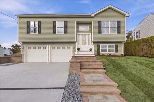36 Vineyard Avenue, Cumberland, RI, 02864 | Card Image