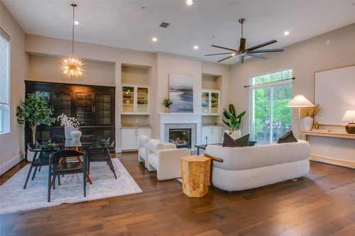 804-381 E Greenbriar Ln, Dallas, TX, 75203-1048 | Card Image