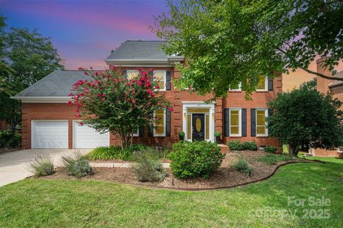 207 Walnut Point Dr, Matthews, NC, 28105-9157 | Card Image