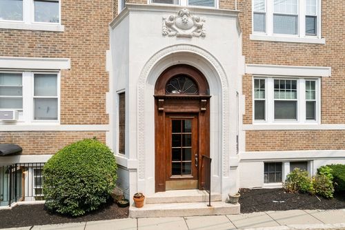 apt-4-5 Colliston Rd, Boston, MA, 02135-7842 | Card Image
