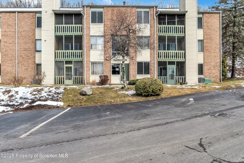 1712 Summit Pointe, Scranton, PA, 18508-1036 | Card Image