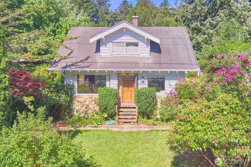 26405 Sandridge Rd, Ocean Park, WA, 98640-4328 | Card Image