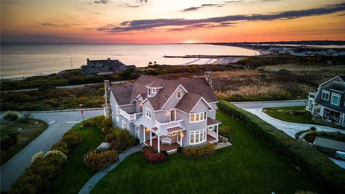 7 Fenway Rd, Westerly, RI, 02891-5401 | Card Image