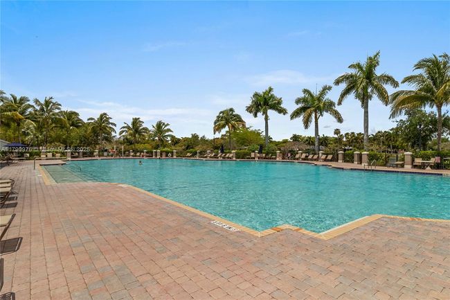 22364 Sw 89 Th Path, Townhouse with 4 bedrooms, 3 bathrooms and null parking in Cutler Bay FL | Image 36