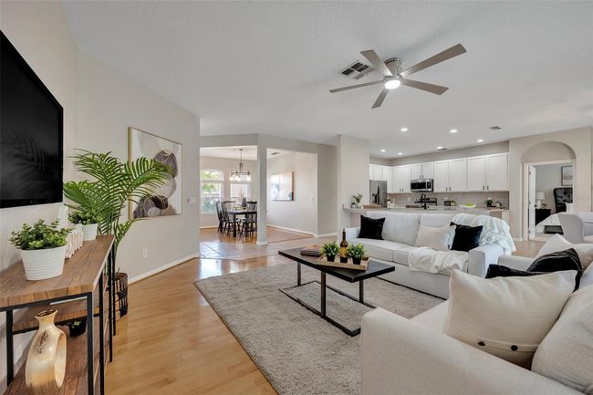 Great Room | Image 14