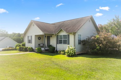 210 Mayfair Ln, Cullman, AL, 35057-3270 | Card Image