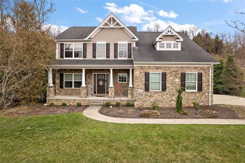 622 Flynn Dr, Coraopolis, PA, 15108-3552 | Card Image