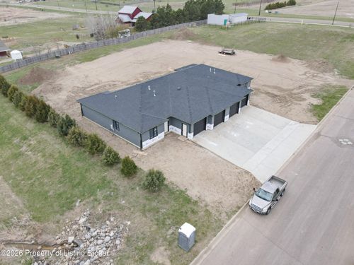 1611 Marilyn Way, Dickinson, ND, 58601-6766 | Card Image