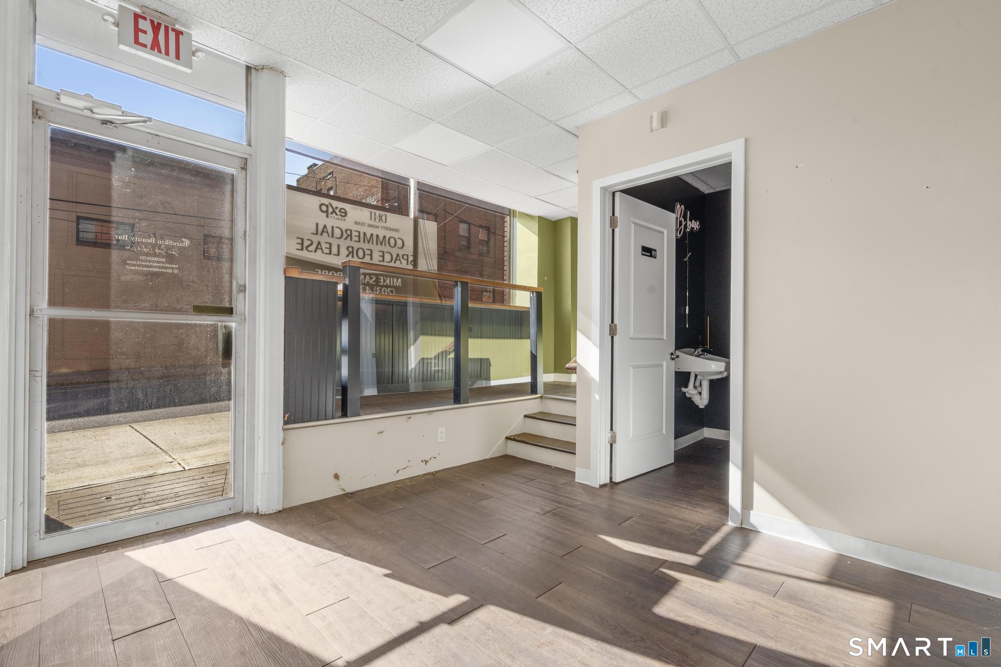 Commercial Lease in Middletown 3