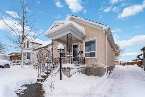 51 Queen Street S, Thorold, ON, L2V3N2 | Card Image