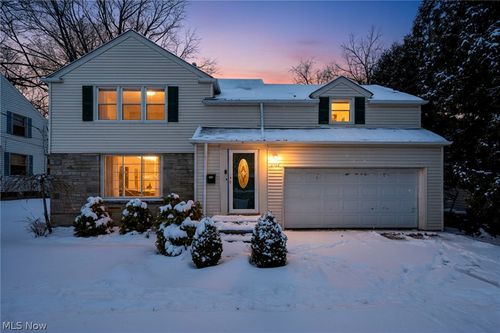 2506 N Taylor Rd, Cleveland, OH, 44118-1338 | Card Image