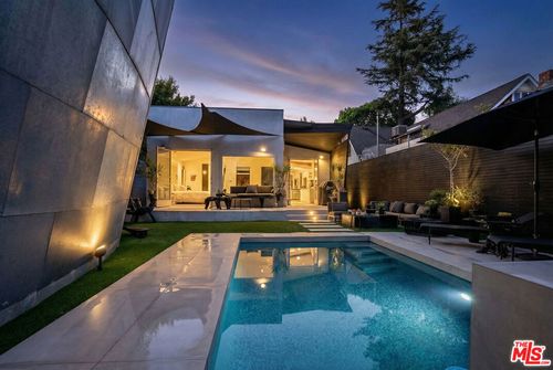 8752 Rangely Avenue, West Hollywood, CA, 90048 | Card Image