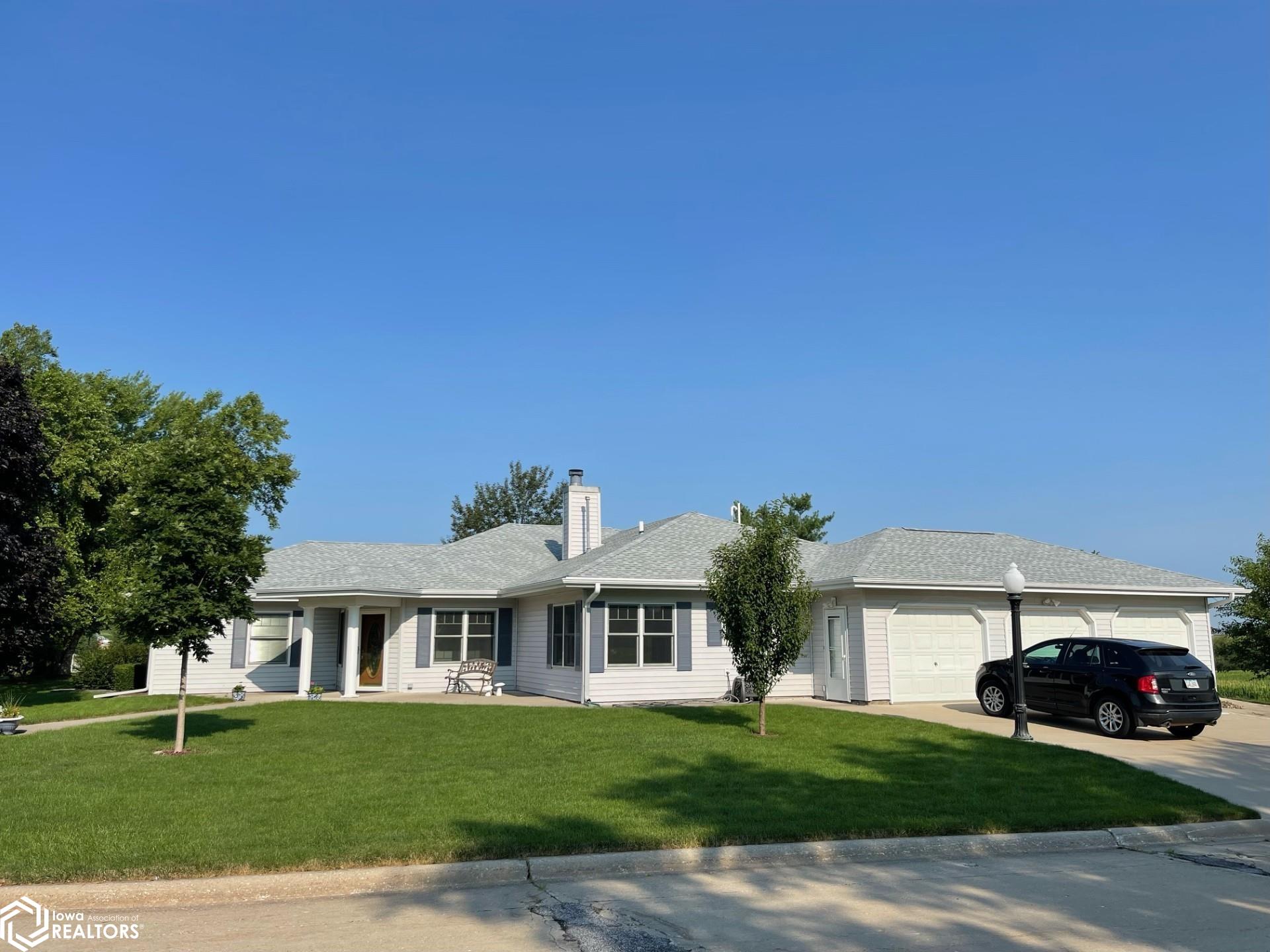16th Ave, Grinnell, IA 50112